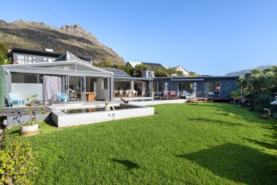 5 Bedroom Property for Sale in Oakhurst Estate Western Cape